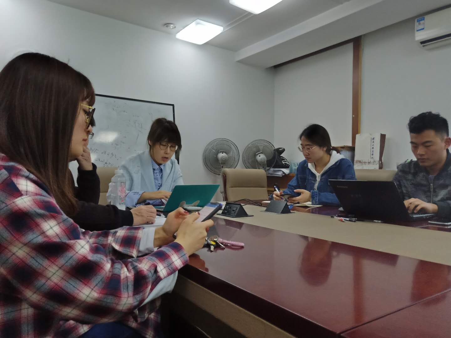 yl23455永利官网博士生沙龙2019-03(总第3期)简报图片.jpg yl23455永利官网博士生沙龙2019-03(总第3期)简报图片.jpg